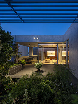 5階サロン・屋上テラス3